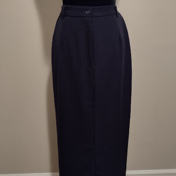 J.G. Hook, 2pc Skirt Suit, Navy Blue, Size-12, Dry Cleaned - Picture 4 of 9
